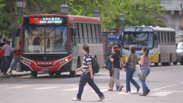 Córdoba: empresarios del transporte amenazan con suspender los boletos sociales