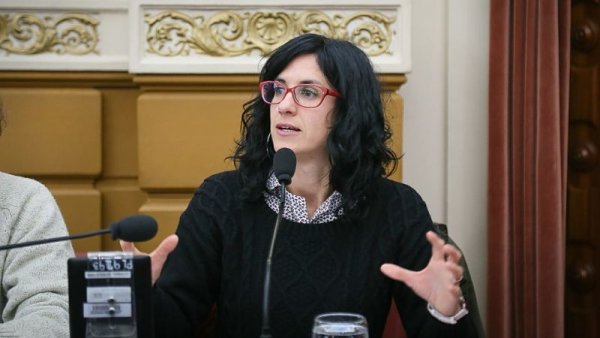 Laura Vilches: “La Legislatura responde a la brutal devaluación con más exenciones a los empresarios”