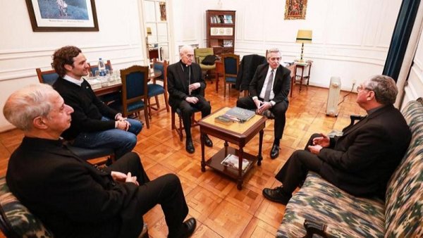 Preparando el ajuste con “pacto social”: Alberto se reunió con los obispos de Bergoglio