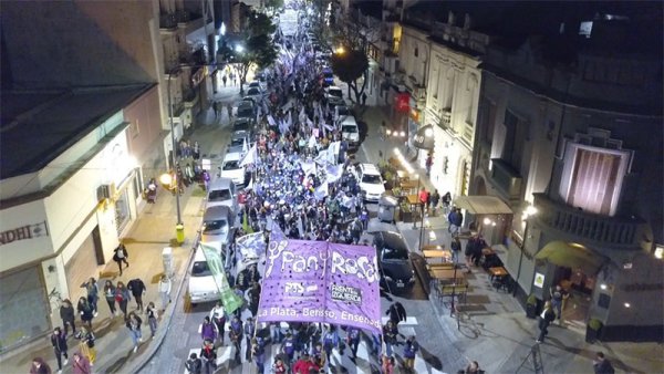 [Dron] Así marchó Pan y Rosas en el 34º Encuentro Plurinacional de Mujeres y Disidencias de La Plata