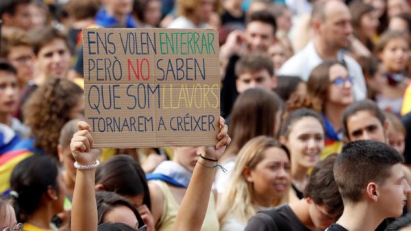 Vaciemos las clases y llenemos las asambleas para continuar en las calles