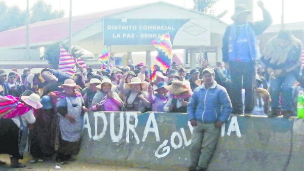 Bolivia: tensión en Senkata por alerta de militares y policías 