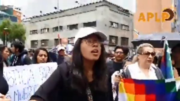 [Video] Estudiantes de la UMSA exigen la apertura de la universidad para alojar a los campesinos