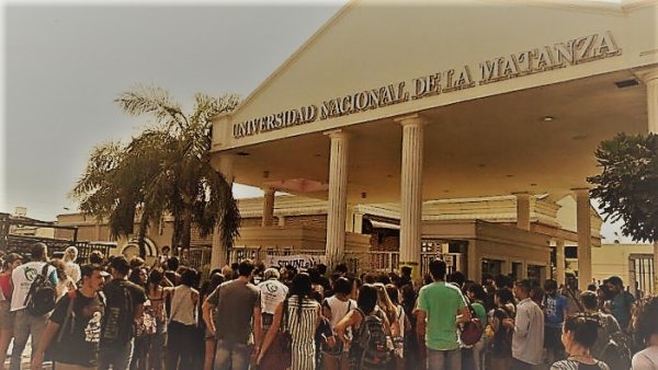 UNLaM: Carta abierta de docentes perseguidos y despedidos de Medicina a los de Arquitectura