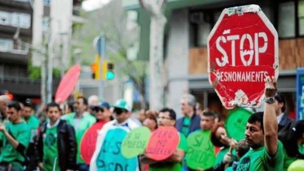 Colectivos por la vivienda cuestionan el acuerdo UP-PSOE