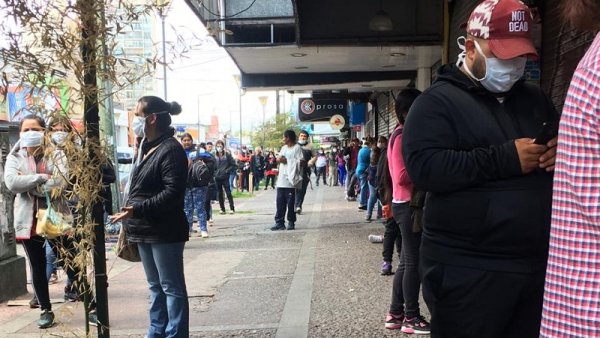 [Video] Lomas de Zamora: jubilados expuestos al covid-19 para cobrar sus haberes