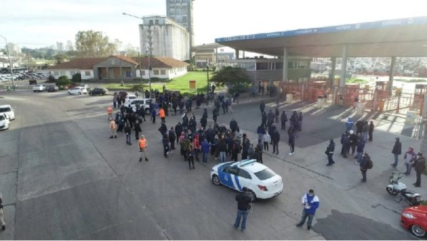 Mar del Plata: tras dos casos de Covid-19 en buques, 8.000 trabajadores exigen hisopado