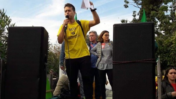 Santiago Lupe: "Hay que romper con toda ilusión en la gestión del Estado capitalista o de alianza con la burguesía independentista catalana"