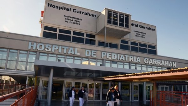 Ponen en peligro a trabajadoras del hospital Garrahan por no aceptarles las licencias medicas