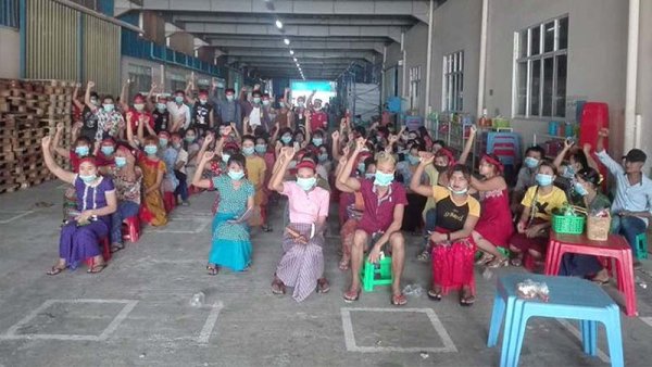 Trabajadoras que hacen ropa para Zara en Myanmar ganan la readmisión después de meses de lucha 