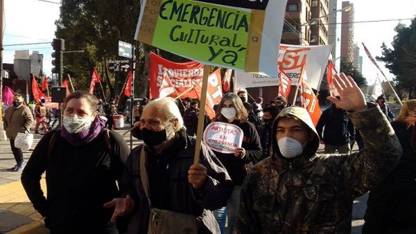 Neuquén: artistas en emergencia unieron su reclamo con ceramistas y movimientos sociales