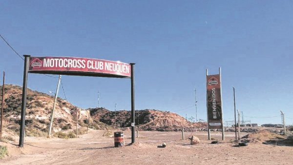 Ambientalistas de Neuquén irán a la justicia por pista de motocross en área protegida