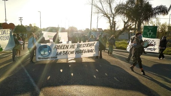 Corte en Berazategui: “Mussi, tus barrios privados son tomas ilegales”