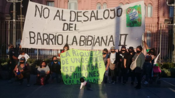 Familias del Barrio La Bibiana marcharon junto a Guernica por tierras para vivir