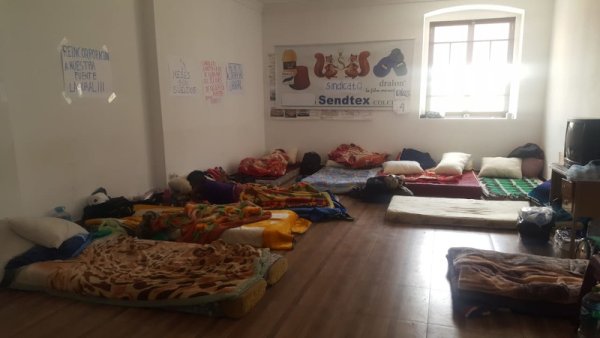 Ocho meses despedidos: Trabajadores y trabajadoras de SENDTEX en huelga de hambre