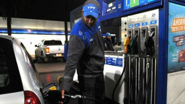 Aumento del combustible: llega a un promedio de 3,5% en todo el país