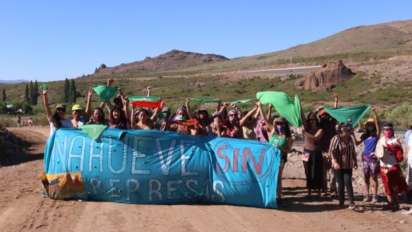 Festival y acampe en Casa de Gobierno de Neuquén contra el proyecto multipróposito Nahueve