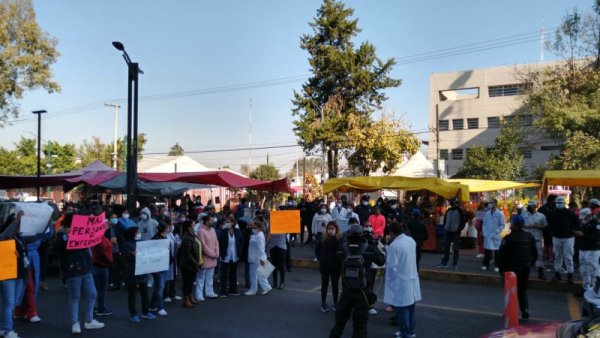 Trabajadores de la salud se manifiestan en Tláhuac 