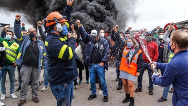 Primeira vitoria dos traballadores de Alcoa: ERE nulo por “mala fe”