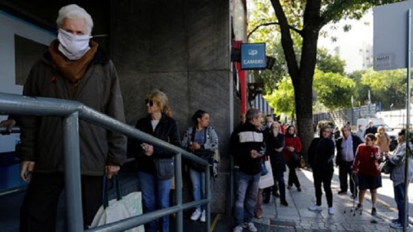 El pago del bono de $ 8000 y la pelea de los jubilados de Neuquén 