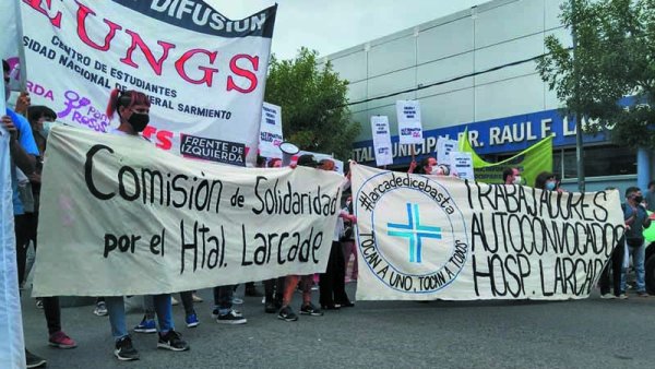 Abrazo al Hospital Larcade: gran solidaridad de la comunidad con los trabajadores