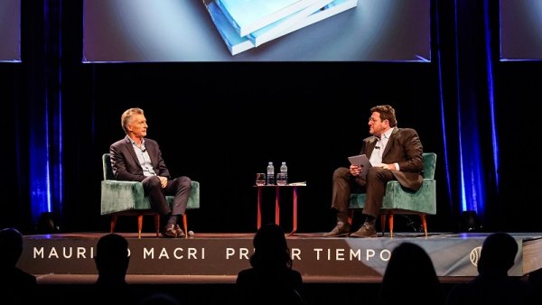 Pide el cambio: Macri presentó su libro "Primer Tiempo"