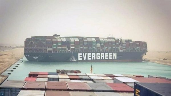 Buque encallado en el canal de Suez afecta al comercio mundial