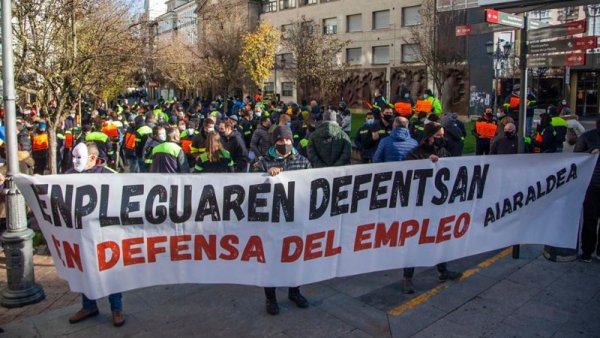 Trabajadores de Tubacex: 50 días de huelga contra 129 despidos y un ERTE del 60% de la jornada