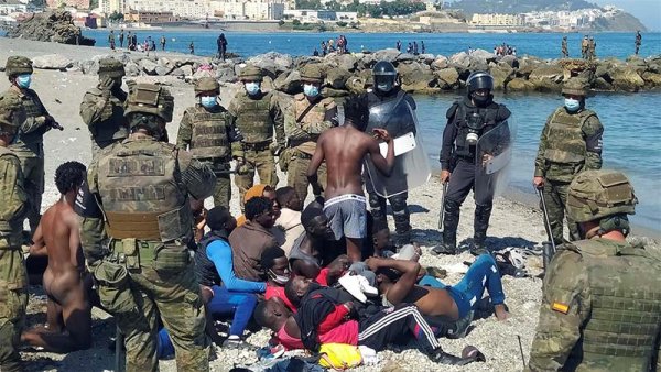 Contra el racismo imperialista del gobierno “progresista”: fuera el Ejército de Ceuta y asilo para todos