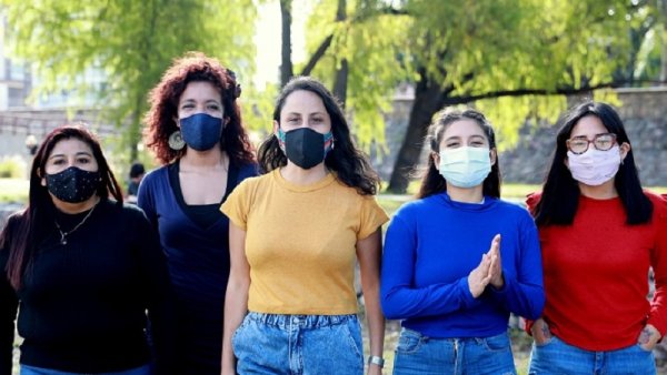 Mujeres adelante en el Frente de Izquierda Unidad