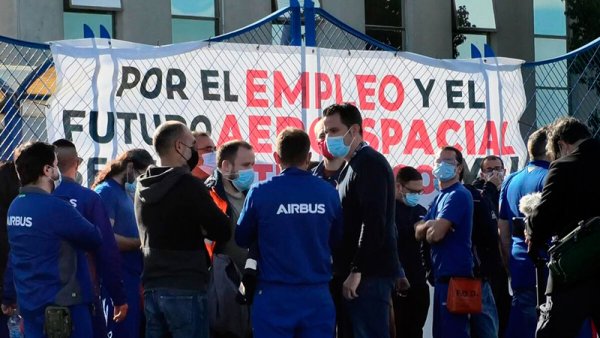 Concentración en defensa de Airbus Puerto Real en el Parlamento Andaluz