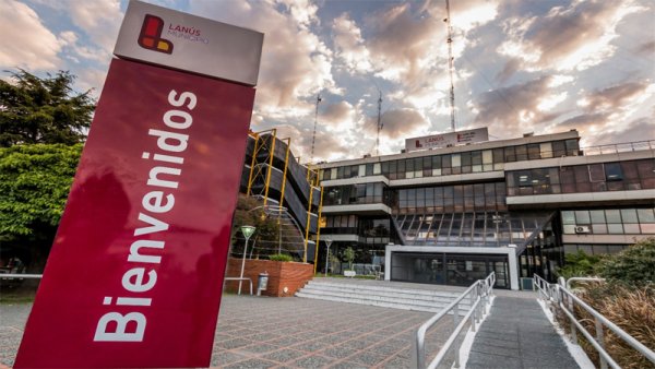 Policías en Lanús detienen y golpean a jóvenes solidarios 