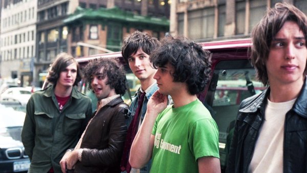 The Strokes: a 20 años del primer disco debut que sacudió la modorra del siglo XXI