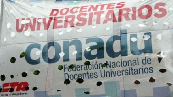 Congreso de CONADU: una farsa a espaldas de les docentes universitaries