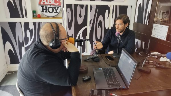 Del Caño en Tandil: “La gente puede expresar su bronca votando al Frente de Izquierda, que viene creciendo”