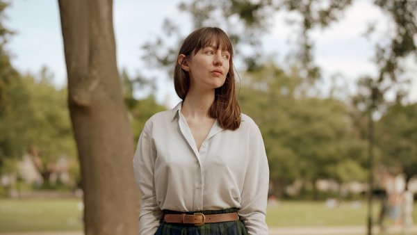 Sally Rooney se niega a vender los derechos de su último libro a una editorial israelí en apoyo a Palestina