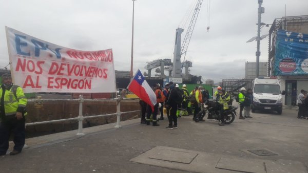 ¡EPV no cumplió! Pescadores artesanales se movilizan por construcción de Caleta Sudamericana 