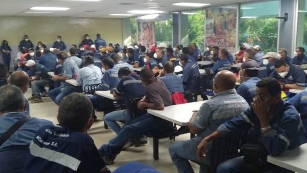 Trabajadores de la cementera Vencemos en Anzoátegui amenazan paralizar la planta por sus demandas