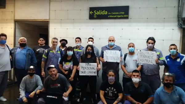 La empresa Emova mandó patotas para frenar la protesta de los trabajadores del subte