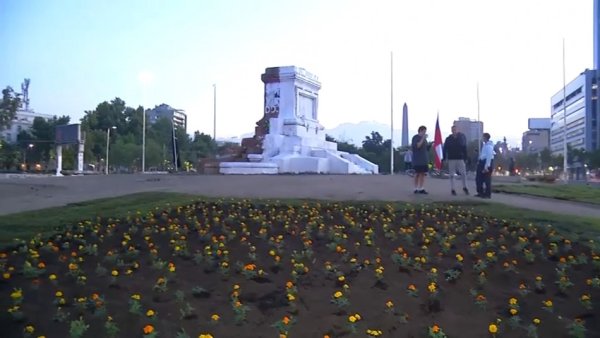 La hipócrita performance de la derecha en plaza Dignidad, expresión de “los dos Chile”