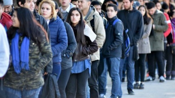 El desempleo fue del 8,2 % en el tercer trimestre y alcanzó a más de 1,7 millones de personas