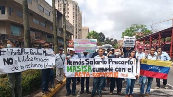 Trabajadores de Masisa marchan exigiendo indexación salarial y libertad plena para Jean Mendoza