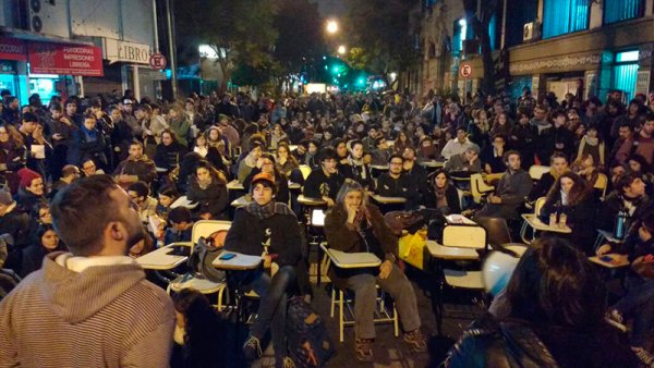 En las calles por la educación pública