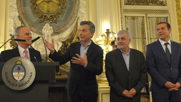 Macri anunció inversiones de Pan American Energy: beneficios para petroleras exportadoras