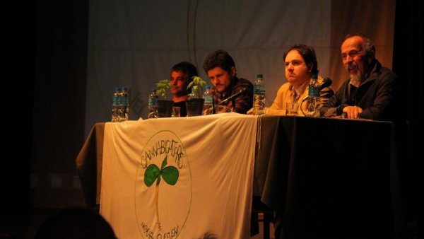 A teatro lleno, se realizó la jornada nacional de cannabis medicinal 