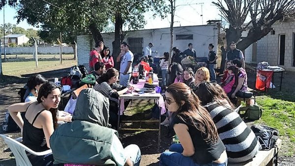 José C Paz: asado y primera reunión de corresponsales de La Izquierda Diario