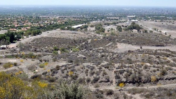 Terrenos de la UNCuyo: nueva propuesta de Vila y una vieja historia