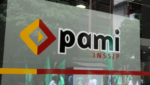 La deuda de PAMI con las farmacias hace peligrar la entrega de medicamentos