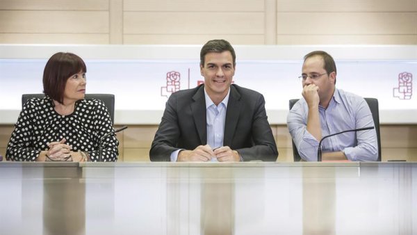 Los resultados electorales en el País Vasco y Galicia hacen estallar al PSOE