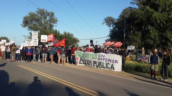 "Nosotros somos los y las estudiantes, la Franja solo tiene patotas y policía"